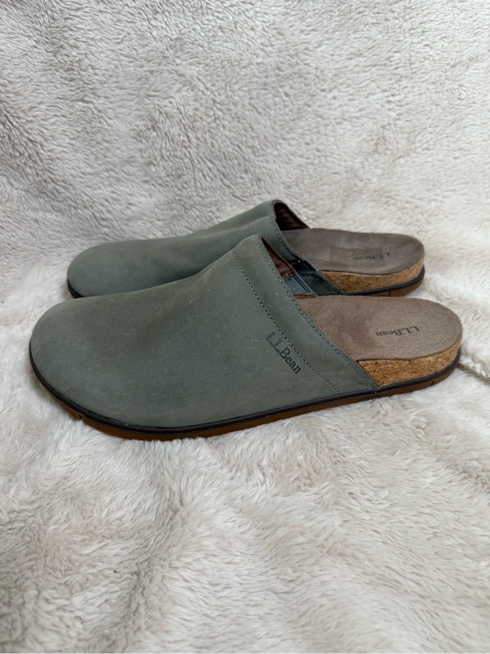 L.L. Bean Go Anywhere Sage Green Clogs – Unisex